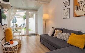 Lovely & Bright Family Flat W/ Patio
